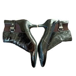 Anne Klein iflex pointed toe brown alligator texture low heel bootie ankle boot